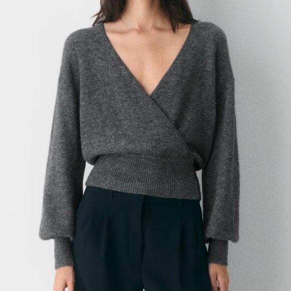 NWT Aritzia Wilfred SoftSpoke Dear Sweater in Heather Charcoal Grey - Picture 1 of 14